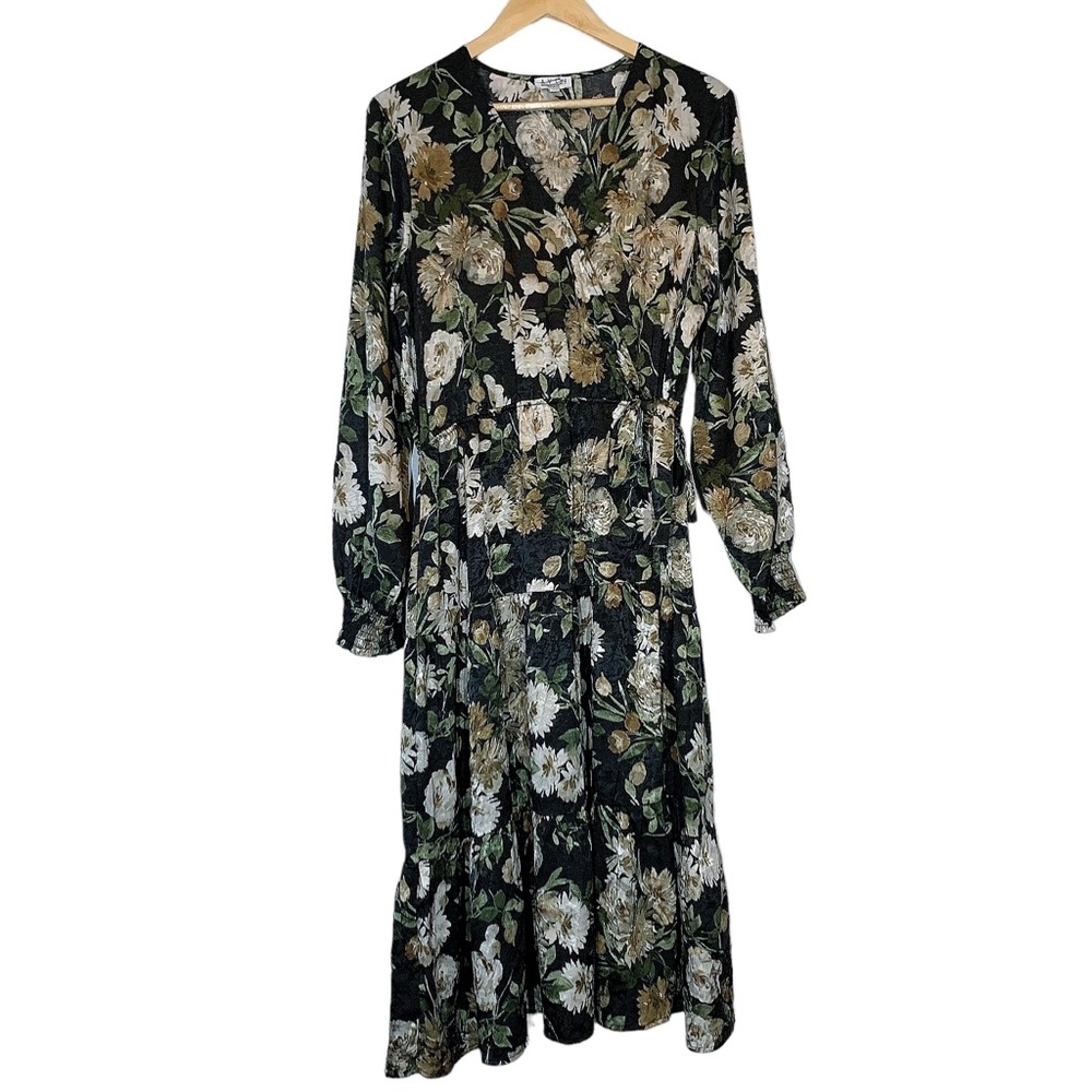 AVLN Studio Over-all Floral Pattern MIDI Dress